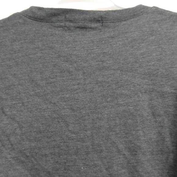 ME TO WE STYLE | small | Graphic Charcoal V-Neck Tee / T-Shirt | Made In Canada - Picture 10 of 14